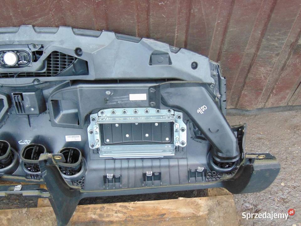 DESKA ROZDZIELCZA KONSOLA AUDI TT 8J osobowe