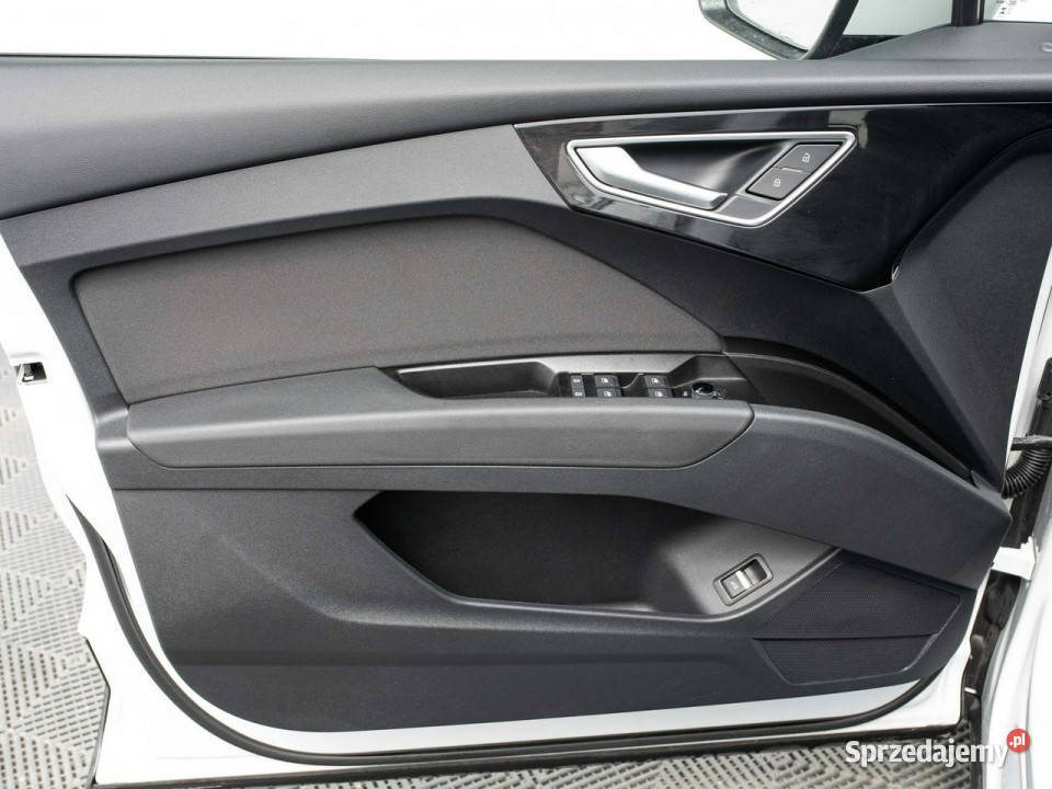Audi Q4 etron WD6006R35 52kWh Advanced Podgrzf Motoryzacja Gdańsk