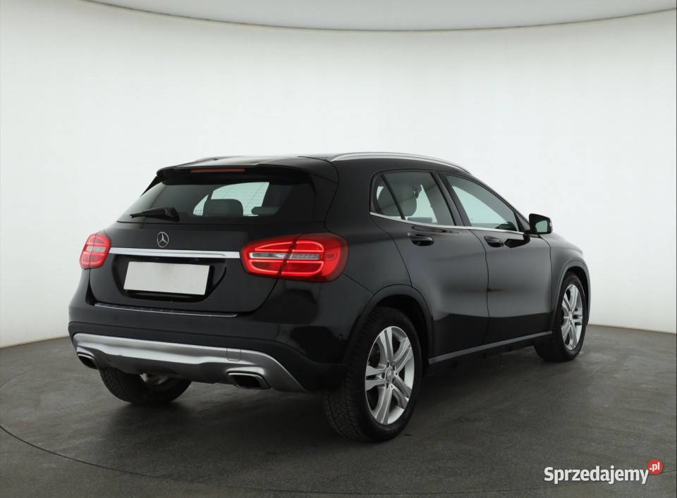 Mercedes GLA GLA 200 klimatyzacja Piaseczno