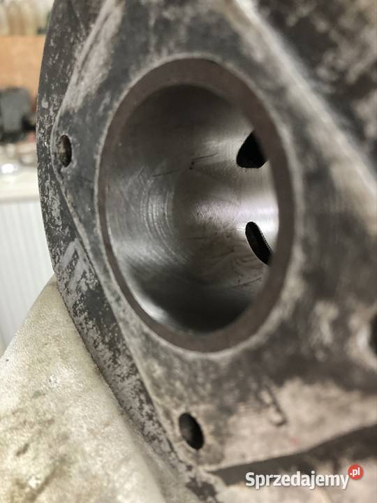 Cylinder Komar sztywniak Żak Ryś jajko gaźnik Cylindry, głowice, pierścienie Kraków