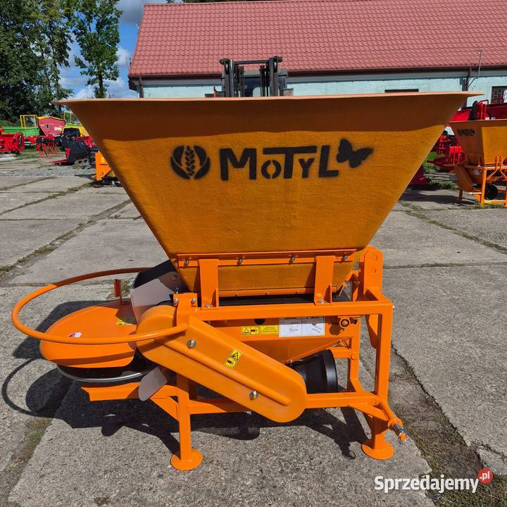 Rozsiewacze nawozów wapna MOTYL N031 POM łódzkie