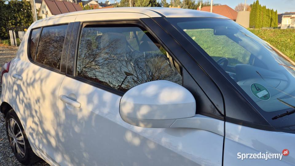 SWIFT 12 94 4X4 OPŁACONY ASR (kontrola trakcji) Swift Rzeszów