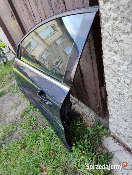 Drzwi kopmpletne Ford Focus mk3 lewy przód kombi śląskie Książenice sprzedam