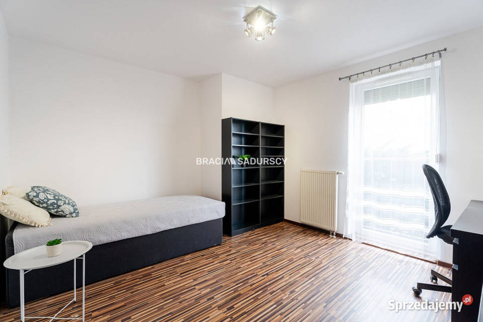 Mieszkanie Kraków 7772m2 3 pok Liczba pokoi 3 małopolskie