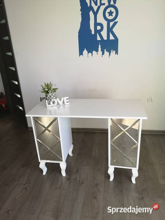 Stolik kosmetyczny z lustrem fazowanym nowy