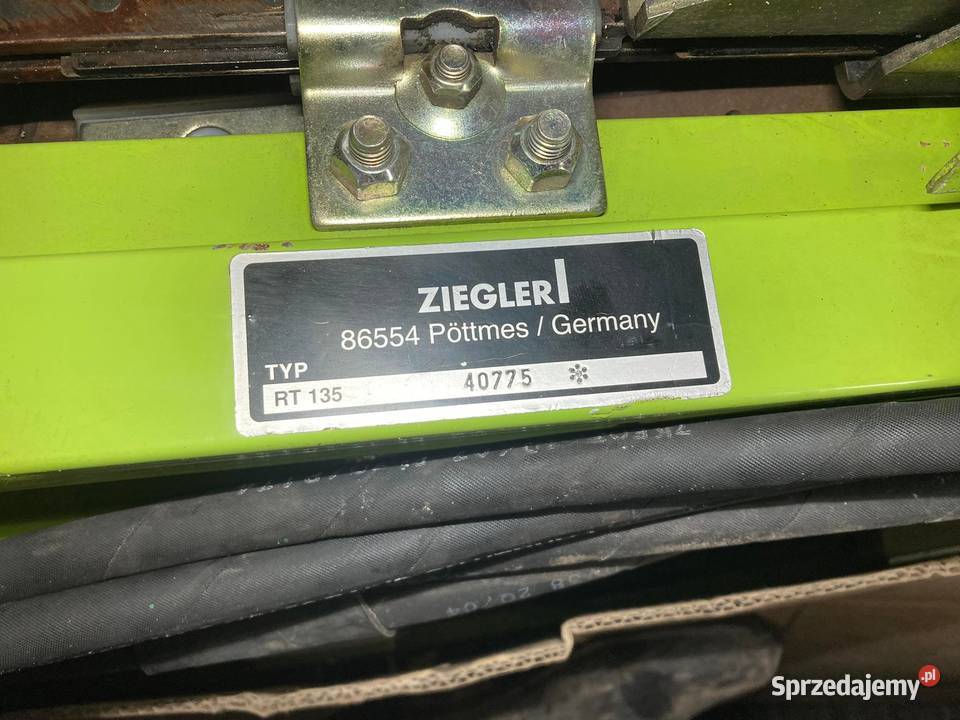 Kosa hydrauliczna boczna do rzepaku CLAAS