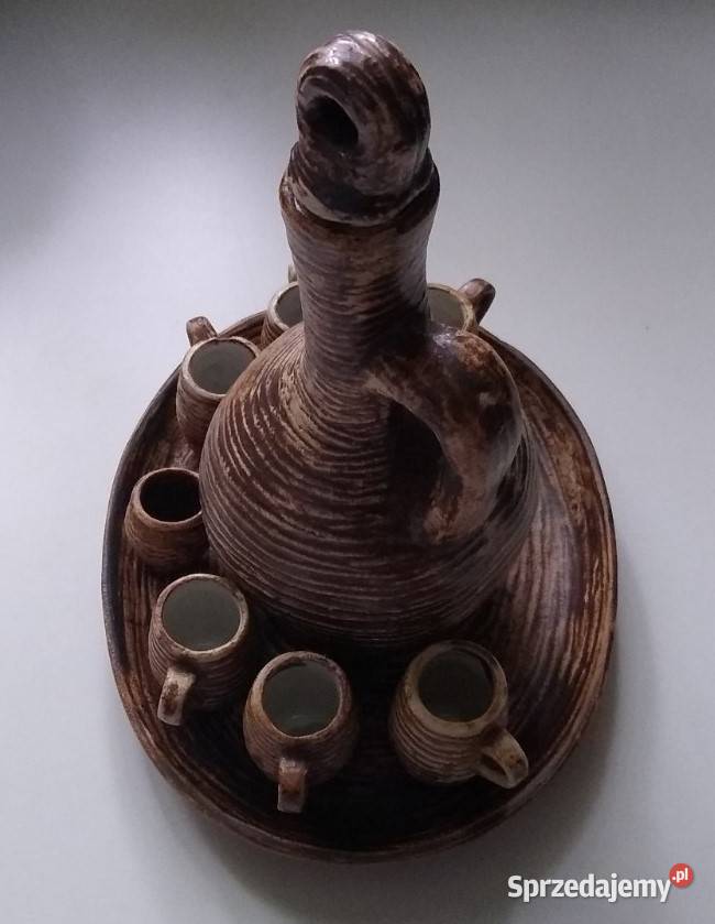 Karafka z kieliszkami Ceramika Porcelana i szkło sprzedam