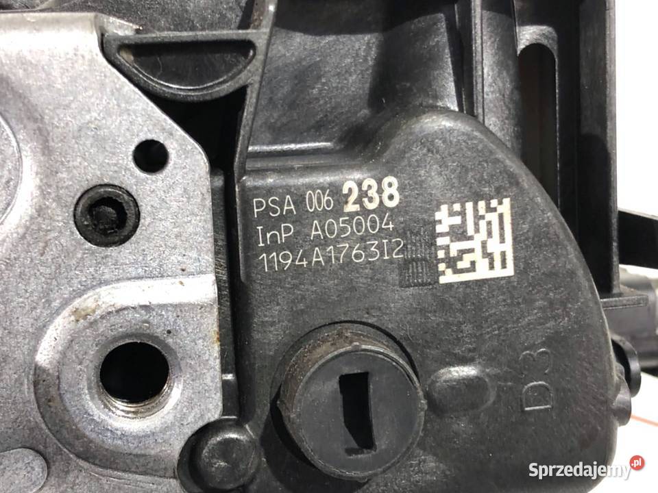 ZAMEK DRZWI PRAWY TYŁ PEUGEOT 3008 Hatchback