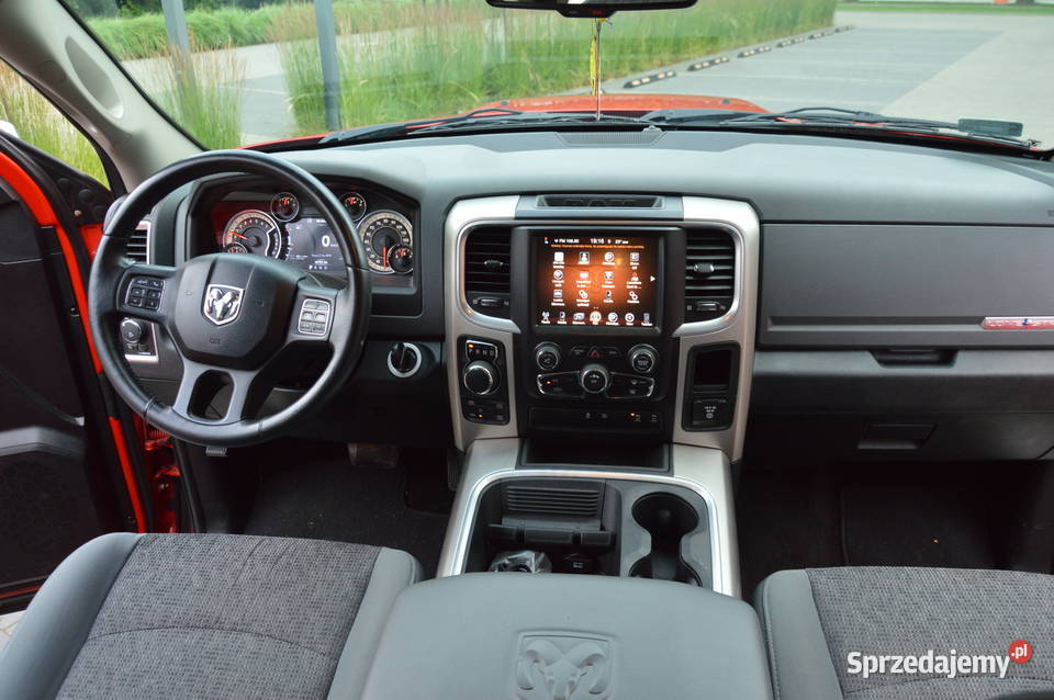 DODGE RAM 1500 Extended Cab Pickup 57 4WD 390 390KM