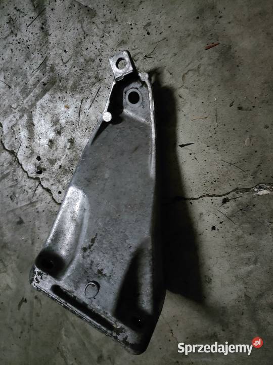 Prawa łapa silnika M20 BMW E34 Zabrze