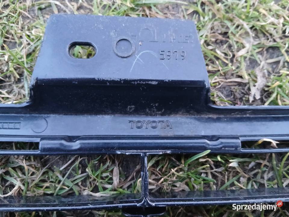 Kratka dolna zderzaka Toyota Auris 5311202680 osobowe Bolesławiec