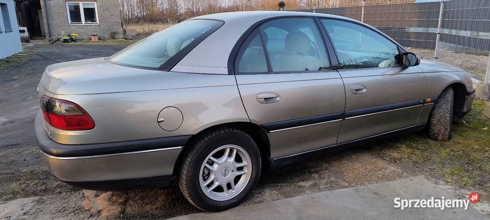 Opel omega 20 16V radio Radom