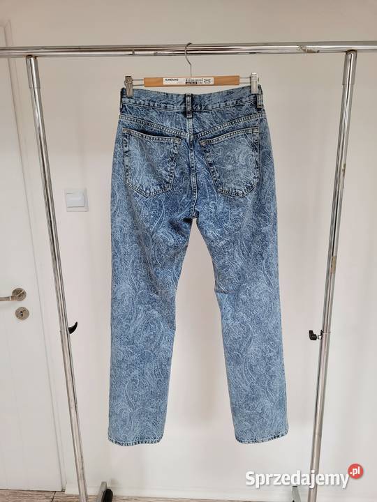 Niebieskie jeansy we wzór regular waist straight Mango Liszki