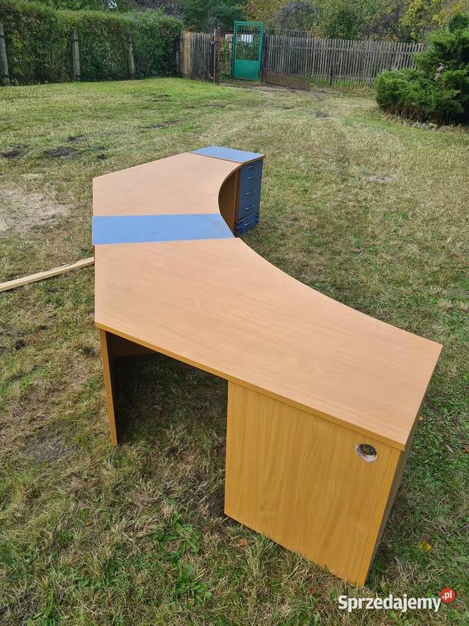 Biurko i szafki biurowe