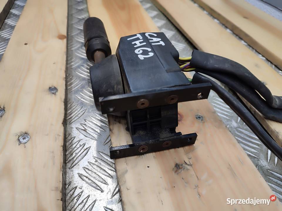 Przełącznik 8C53336 9938 Rewers CAT TH 62 Wilkowo