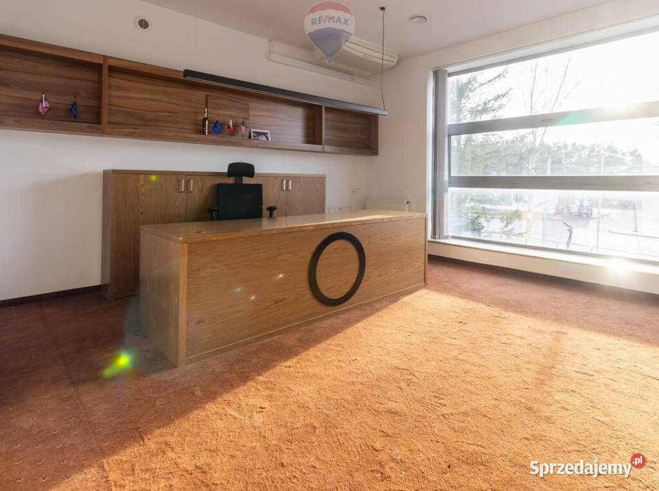 Posiadłość z potencjałem mieszkalnobiznesowym Józefów