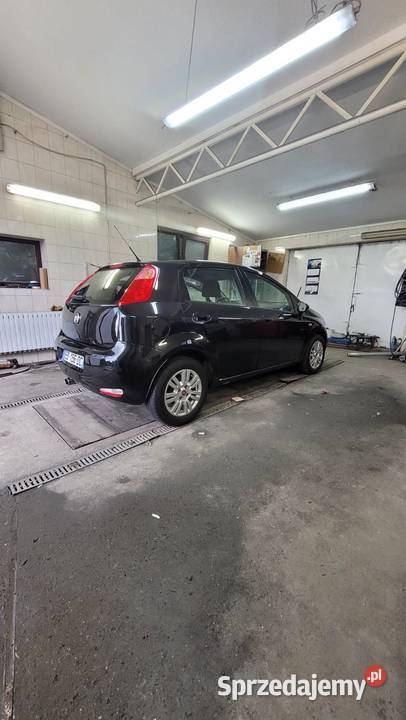 Fiat Punto 12b sport 70 2016r140 bogate Punto Przemyśl