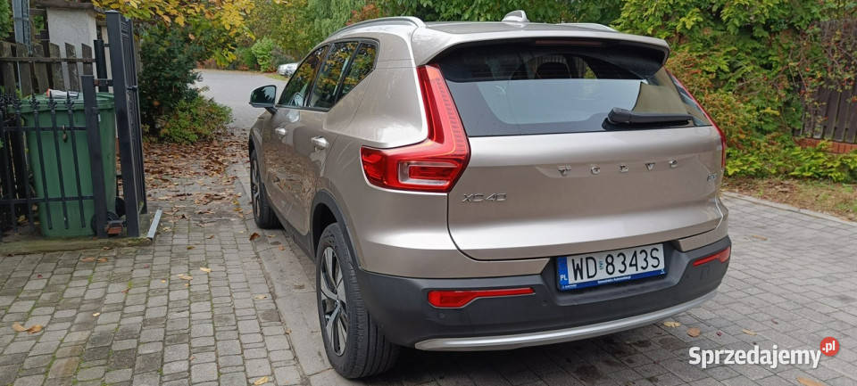 Volvo XC 40 VOLVOXC40 B3 20 Core aut salon Warszawa