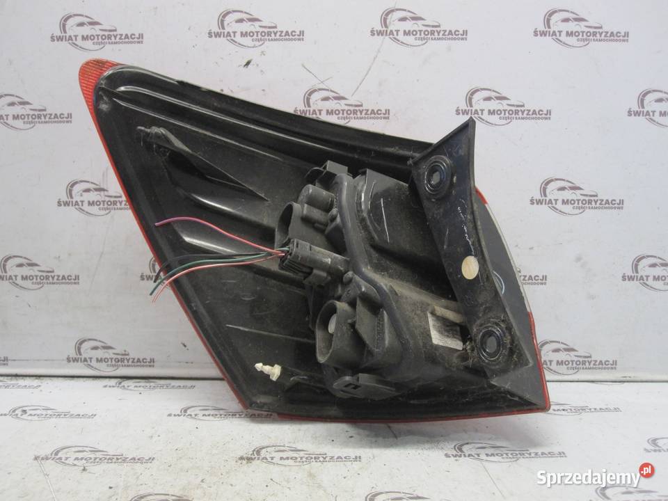 QASHQAI I J10 LIFT 11r lampa prawa tył osobowe
