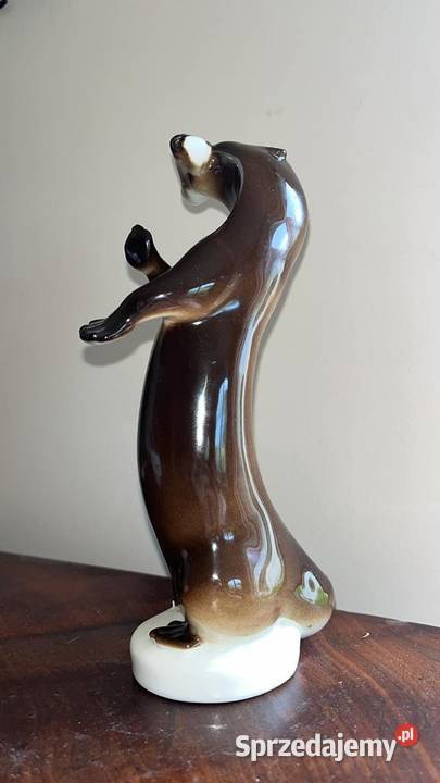 Wydra z rybą figurka Łomonosow Gdańsk