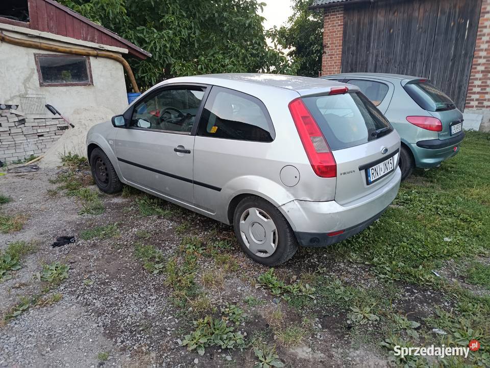 Ford Fiesta 13 bLPG 2004 r Zakrzówek