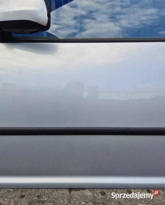 DRZWI PRZÓD LEWY VW GOLF IV 4 LB7Z SREBRNE 3D HB Działoszyce