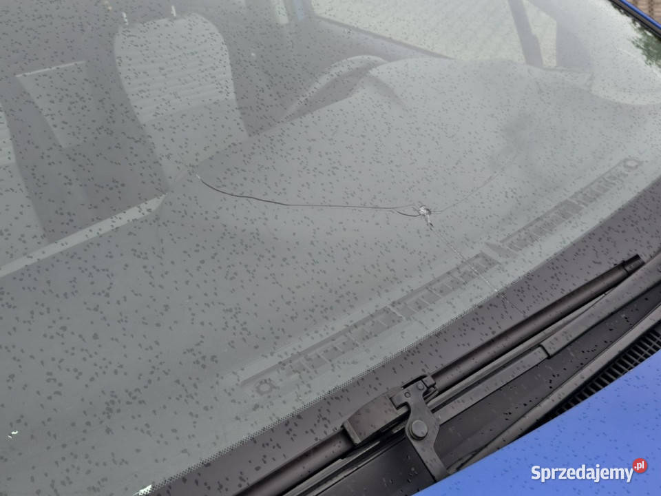 Toyota Yaris 10 benzyna 72 CIĘŻAROWY 2OSOBOWY manualna Kęty