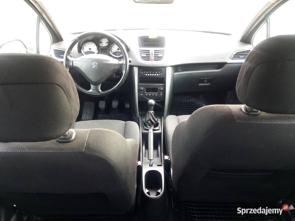 Peugeot 207 16 Benzyna Przebieg 102 000 światła przeciwmgielne Samochody osobowe podkarpackie Lesko