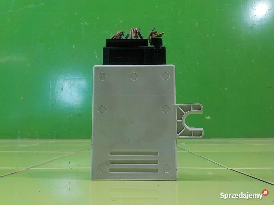 BMW Z4 E85 25 B 04r CABRIO 2D modul pompy paliwa Suków