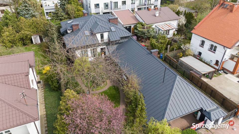 Sprzedam dom wolnostojący 380m2 Łomianki mazowieckie