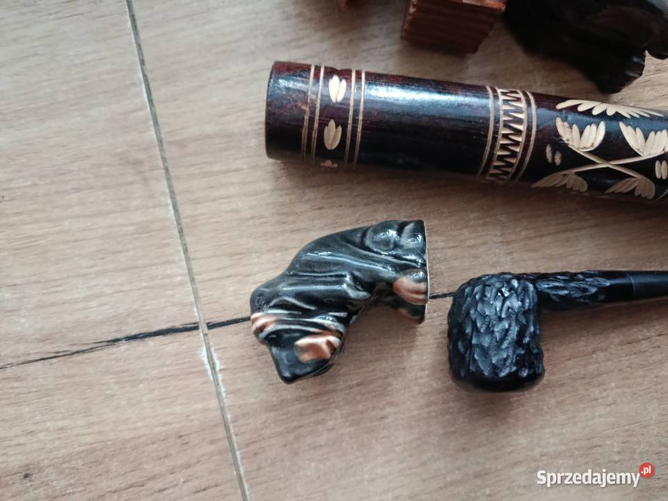 Pies baset niedźwiedźtuba fajka 1 przedmiot Choszczno