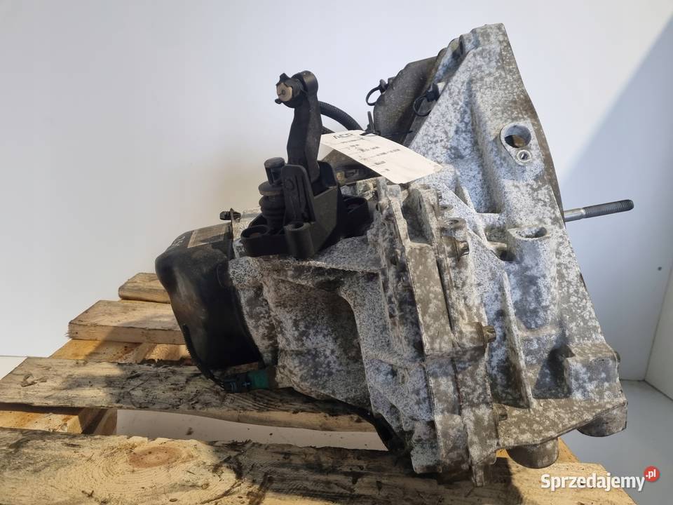 SKRZYNIA BIEGÓW Renault Clio IV 09 TCE manualna osobowe Rudka