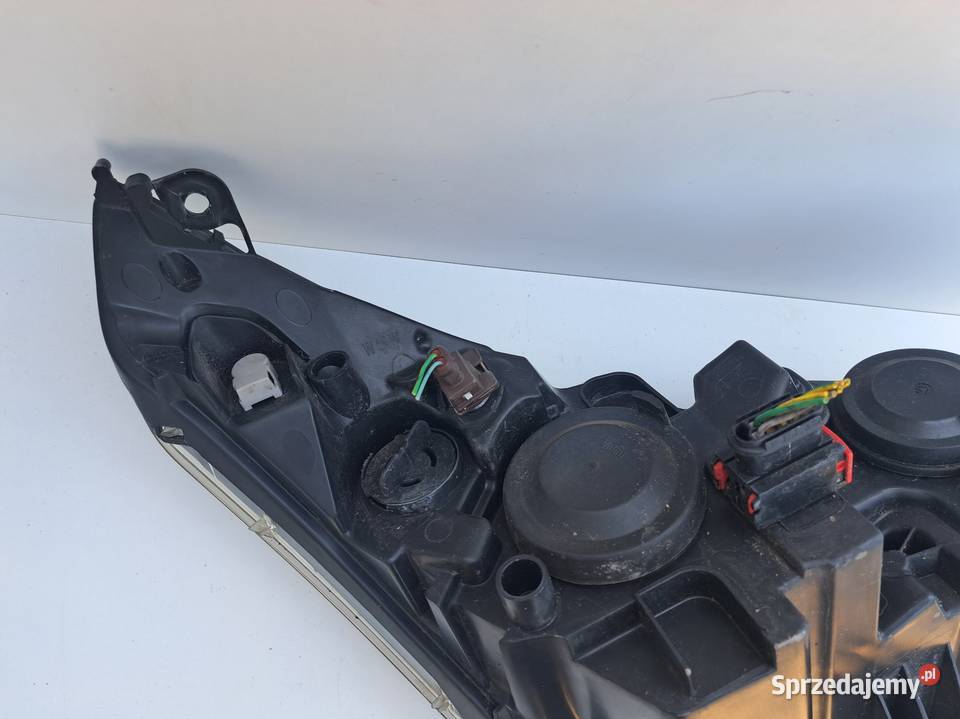 CITROEN C4 04 08 LAMPA PRZÓD PRZEDNI LEWA Lampy przednie Lampy przednie Słowikowo