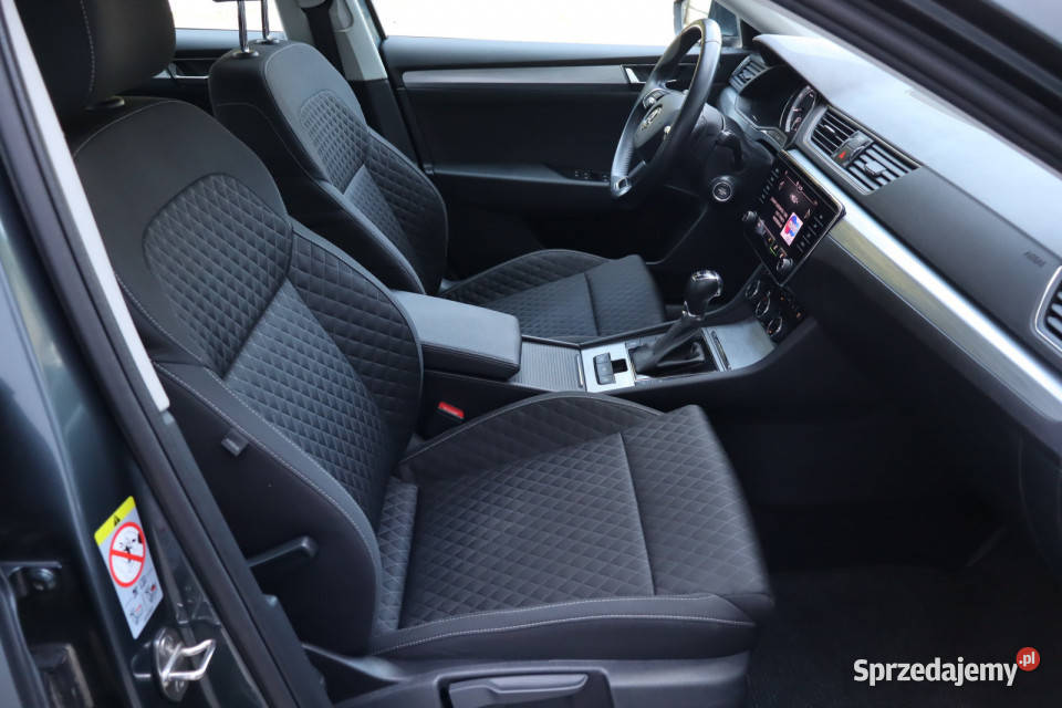 Skoda Superb 20 TSI światła do jazdy dziennej Superb sprzedam