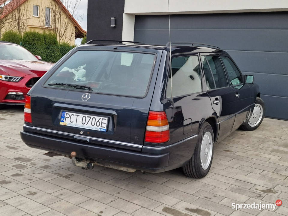 Mercedes E 220 BEZ KOROZJI automat bezwypadkowy granatowy wielkopolskie Czarnków