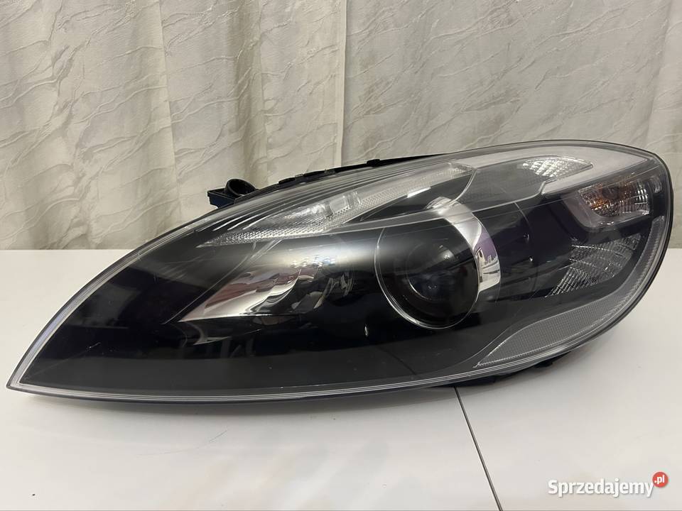 Lampa przednia lewa Xenon Volvo v40 mazowieckie Łaskarzew