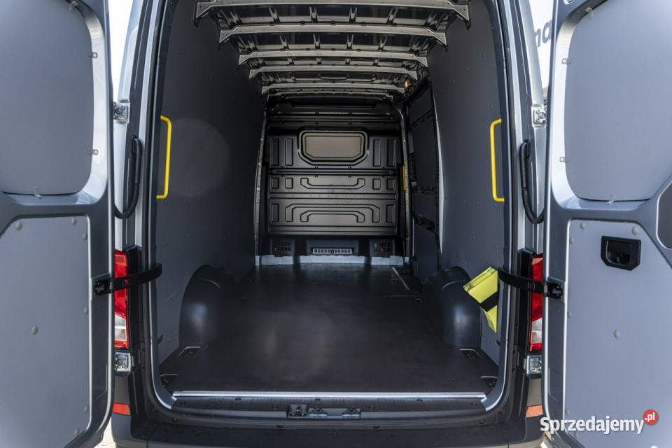 Volkswagen Crafter FL Furgon L3 20 TDI 177 1968cm3 Łódź