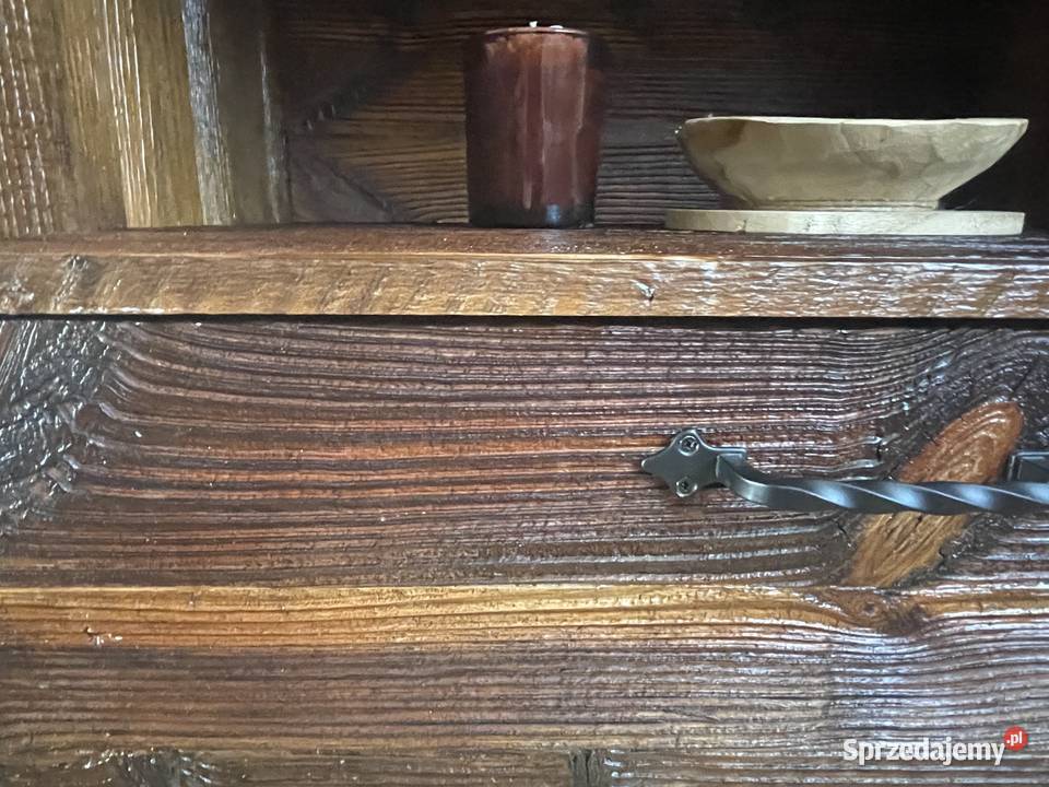 Unikatowa komoda ze starych desek Tarnów