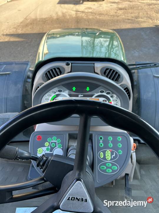 Fendt 824 SCR ProfiPlus z nawigacja Amortyzacja przedniej osi Gołasze Mościckie