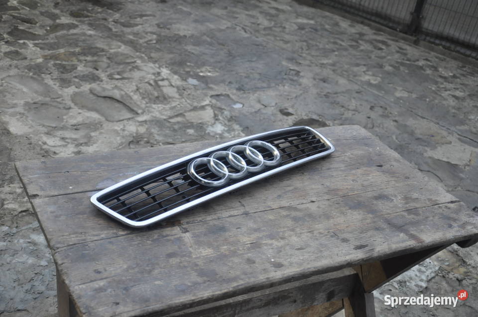 Atrapa Chłodnicy Grill Audi A4B5 Oryginał Ładny podkarpackie