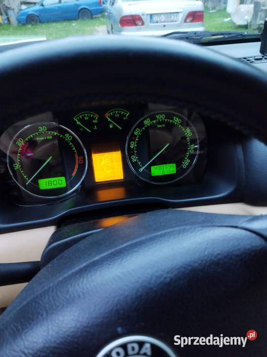 Skoda laurina nowy motor ze skrzynia