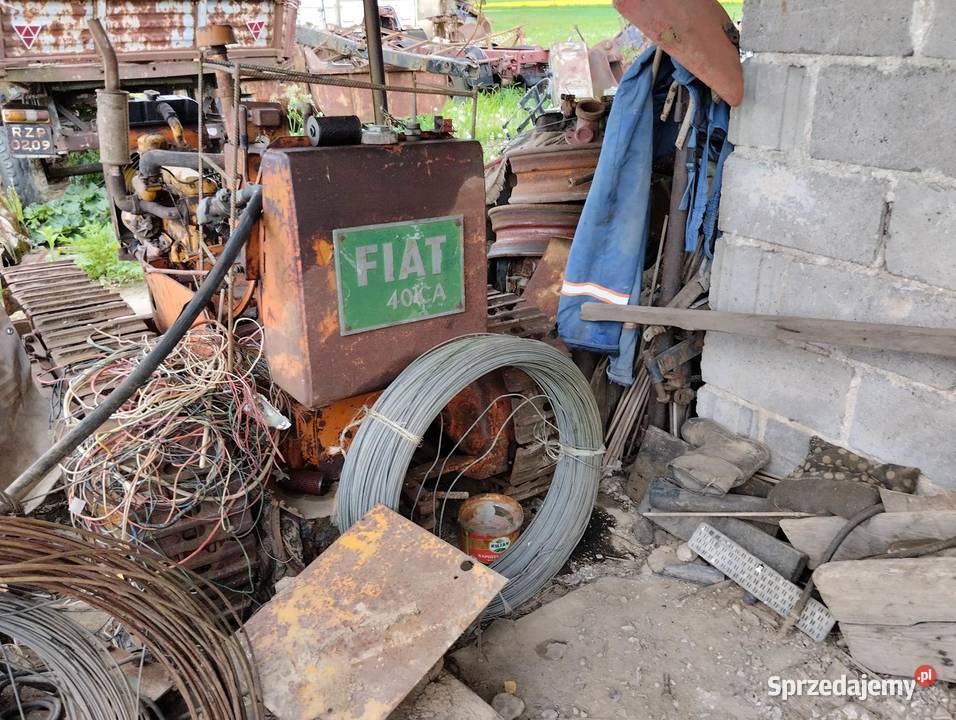 Ciągnik gąsienicowy FIAT 4 cylindry Markuszowa