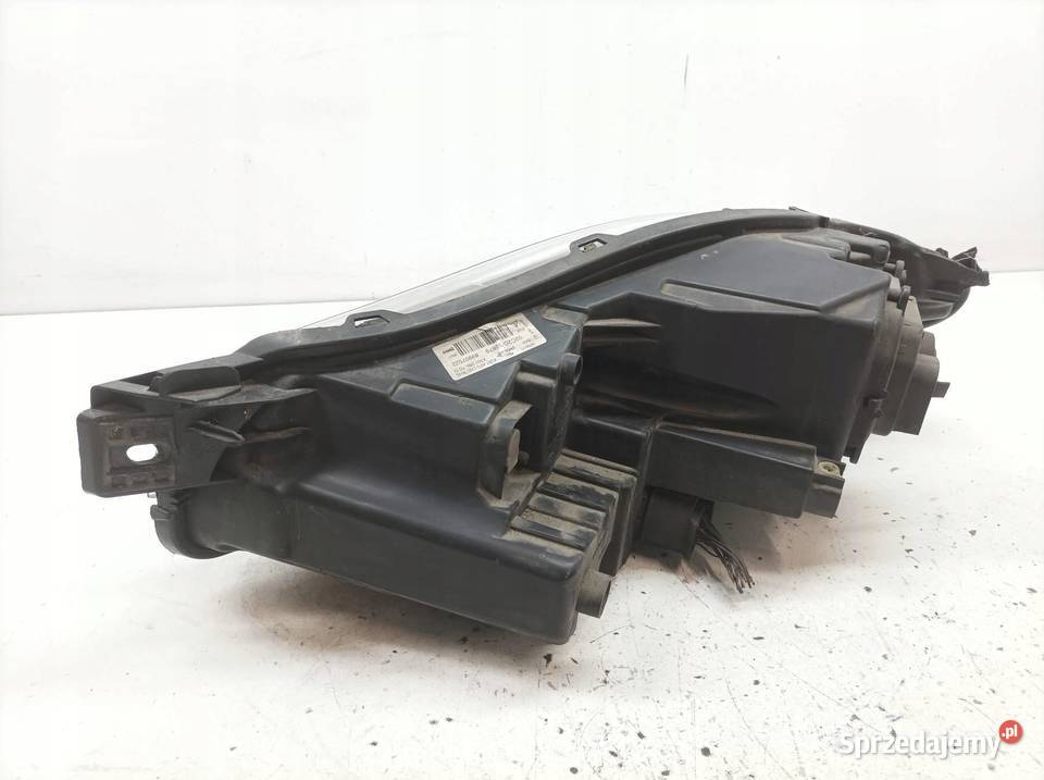 LAMPA PRZÓD PRAWA XENON PRZED LIFT EUROPA Jaguar