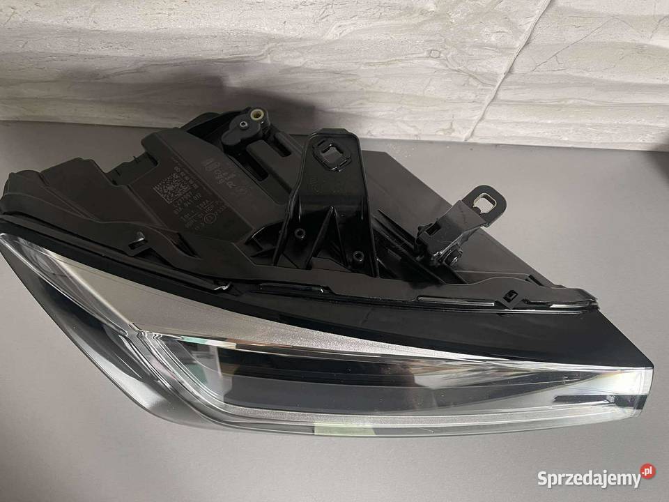 AUDI Q2 PRAWA LAMPA PRZÓD CAŁA ORYGINAŁ Ostroróg