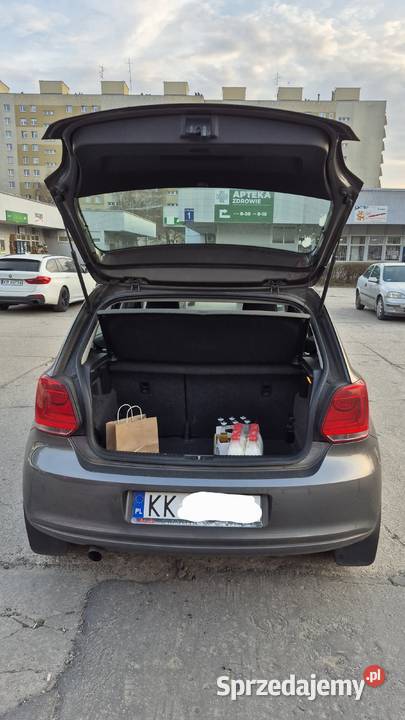 Sprzedam Volkswagena Polo 12 100 z 2010 r benzyna