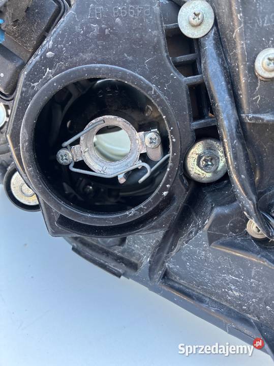 Mazda 5 C23551040 K2442 P4998L LAMPA PRZÓD Słowikowo