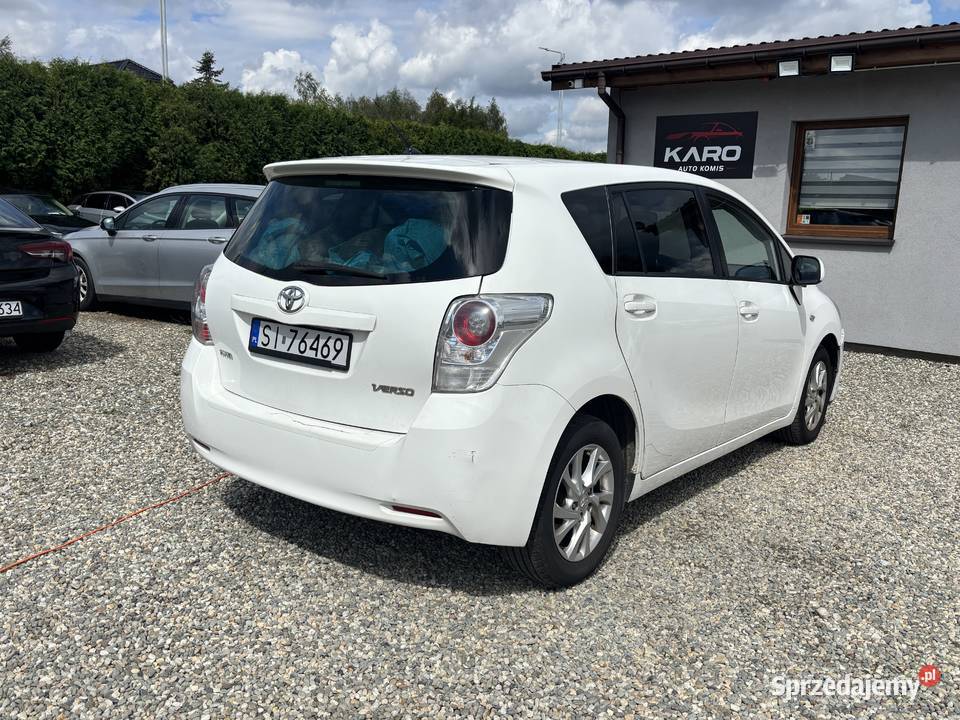 Toyota Verso 7 osobowa 2012r Verso Paniówki