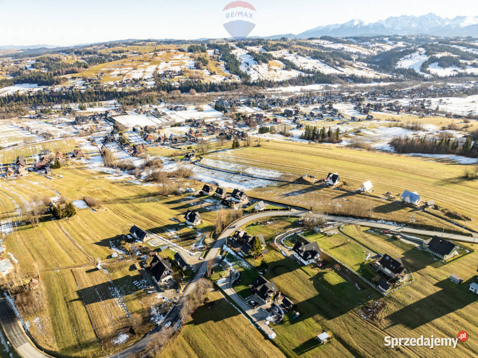 Działka widokowa niedaleko basenów termalnych