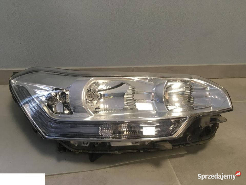CITROEN C5 REFLEKTOR PRAWY PRZÓD lampy przednie Kozubszczyzna sprzedam
