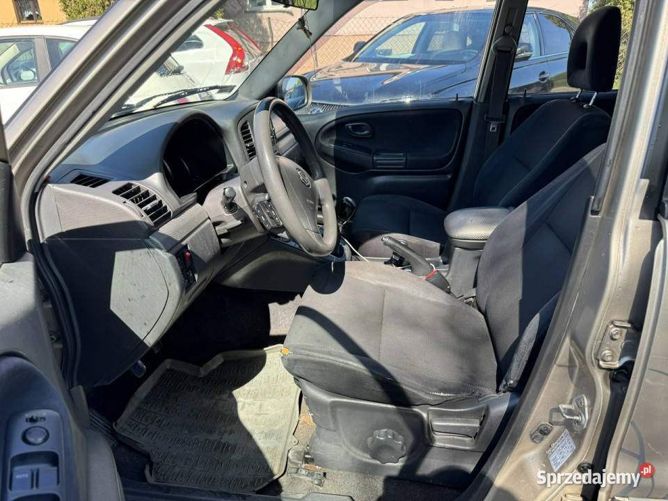 Suzuki Grand Vitara 20 4X4 lift BENZYNA LPG światła do jazdy dziennej Łodygowice